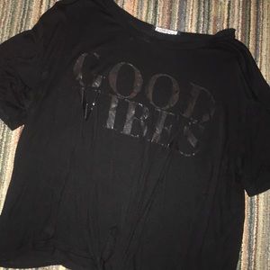 Woman’s “Good Vibes” crop top